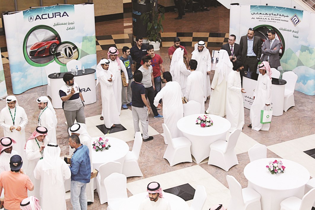 جانب من المعرض