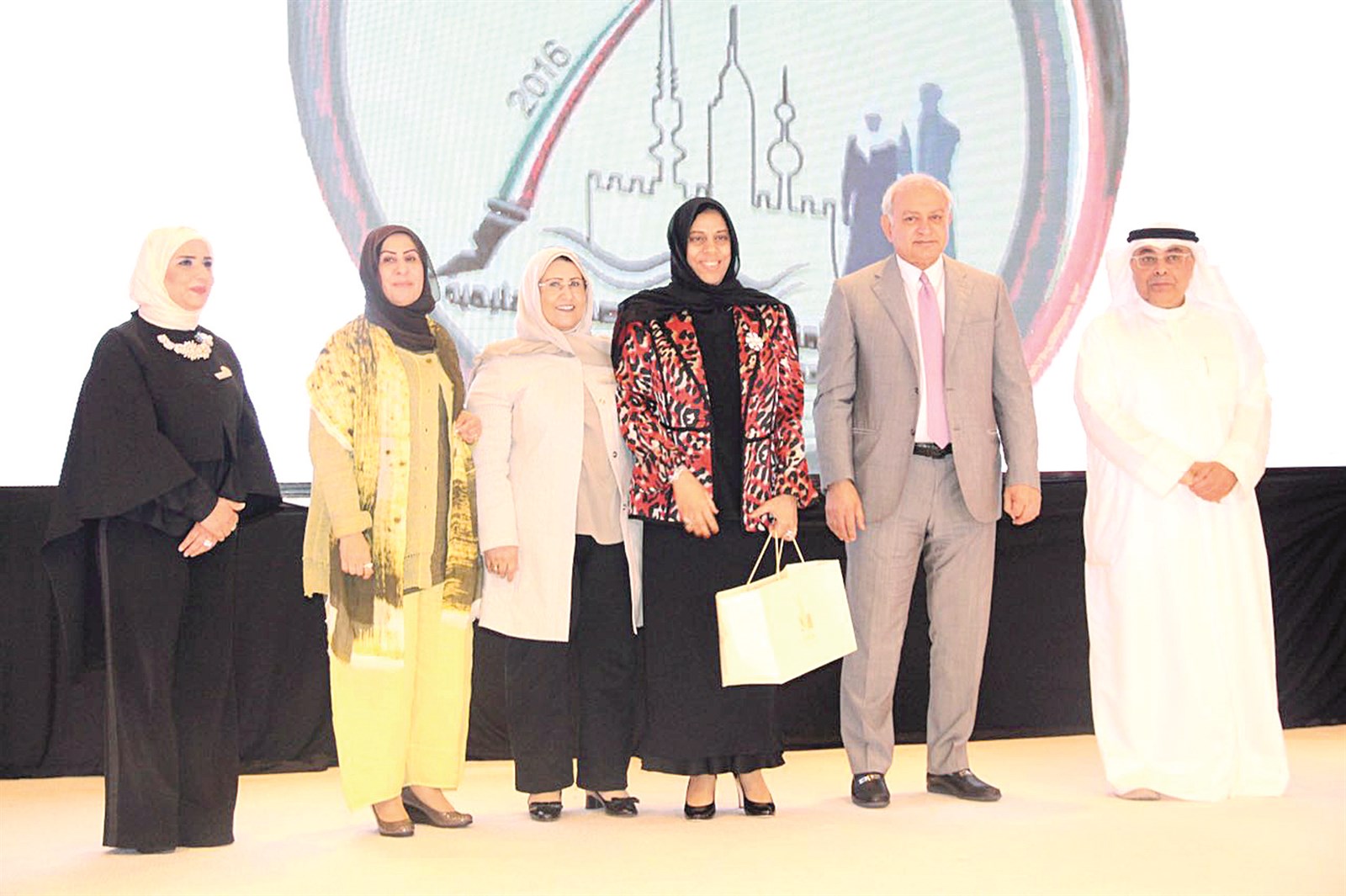 u062au0643u0631u064au0645 u0625u062du062fu0649 u0627u0644u0645u062au0642u0627u0639u062fu0627u062a