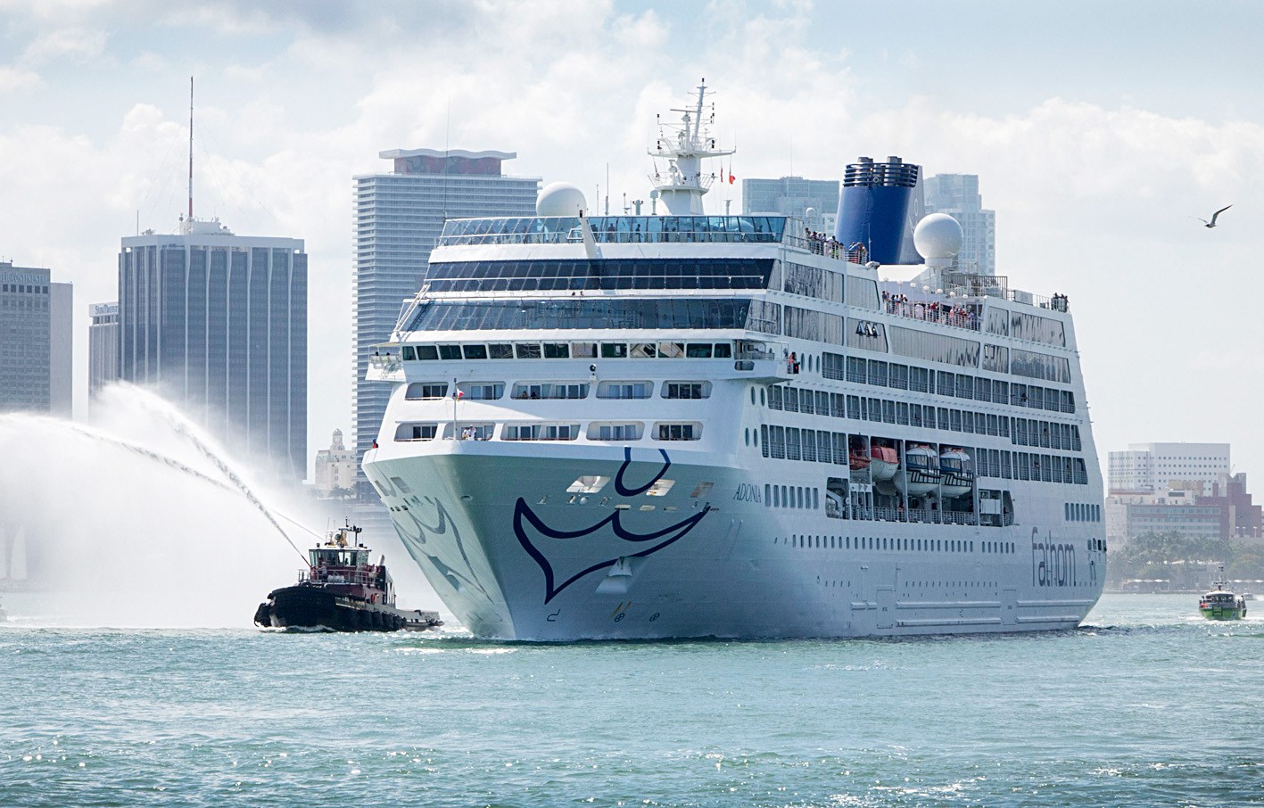 u0627u0644u0633u0641u064au0646u0629 u0627u0644u0633u064au0627u062du064au0629 u0627u0644u0623u0645u064au0631u0643u064au0629 u062au063au0627u062fu0631 u0645u064au0646u0627u0621 u0645u064au0627u0645u064a (u062f u0628 u0627)