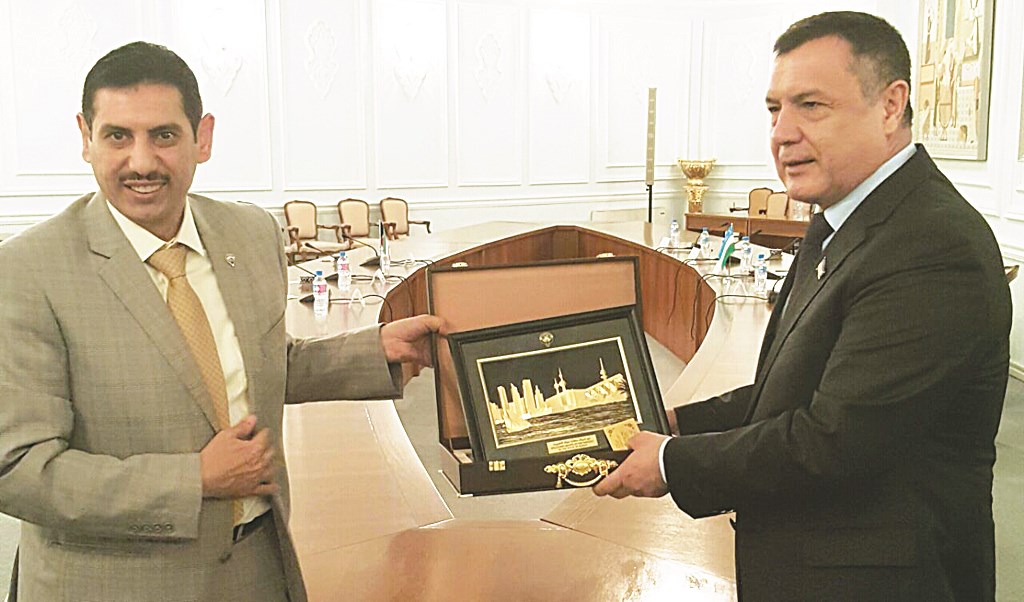 u0631u0626u064au0633 u0627u0644u0628u0631u0644u0645u0627u0646 u0627u0644u0623u0648u0632u0628u0643u064a u064au062au0633u0644u0645 u0647u062fu064au0629 u062au0630u0643u0627u0631u064au0629 u0645u0646 u0627u0644u0633u0641u064au0631 u0627u0644u062cu064au0631u0627u0646