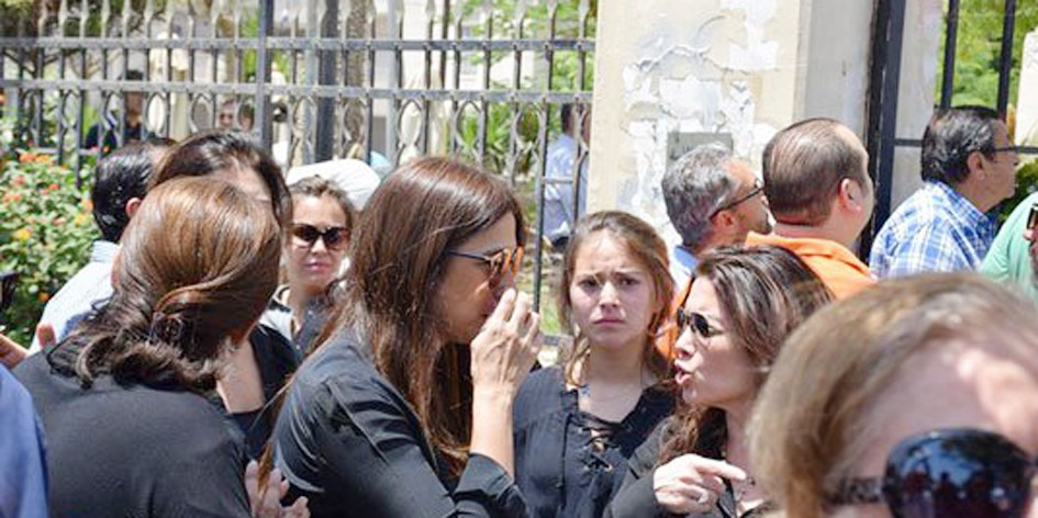 u0641u0646u0627u0646u0627u062a u0634u0627u0631u0643u0646 u0641u064a u0635u0644u0627u0629 u0627u0644u063au0627u0626u0628