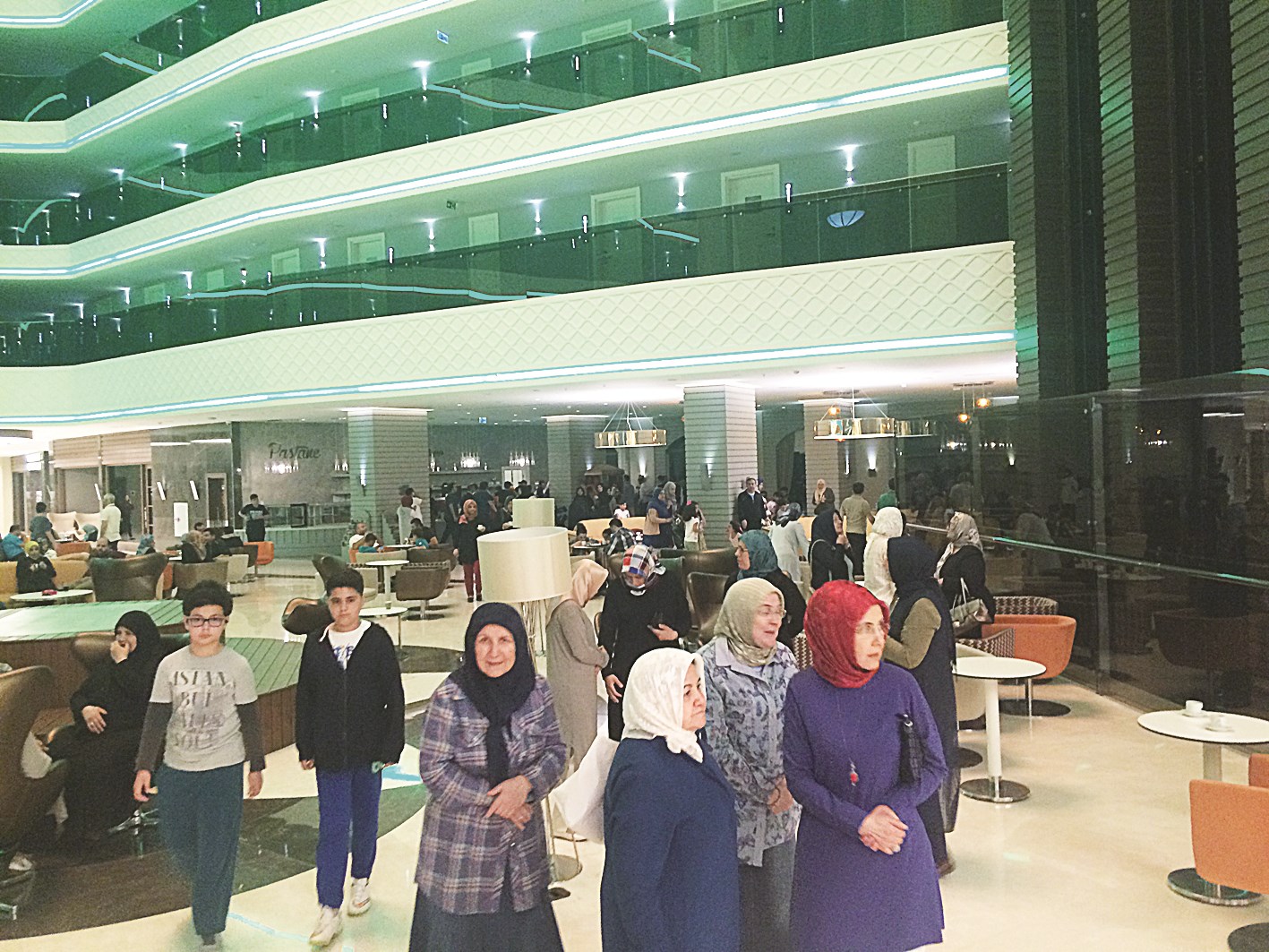 أنطاليا... متنفس للعائلات المحافظة