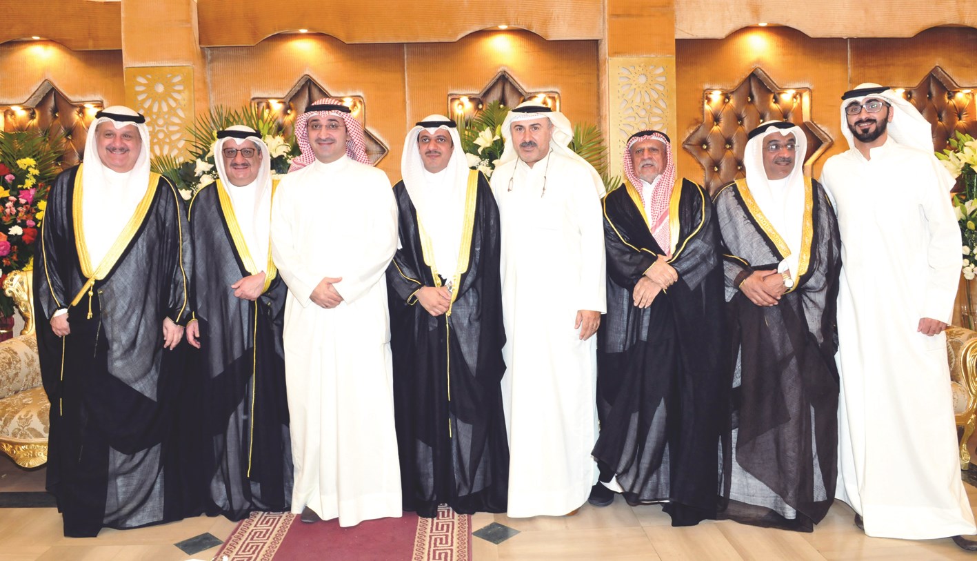 عبدالله الرئيس ونبيل الكندري وعبدالكريم الكندري وعلي الرئيس والمعرس وسعود محمد اليوسف الصباح