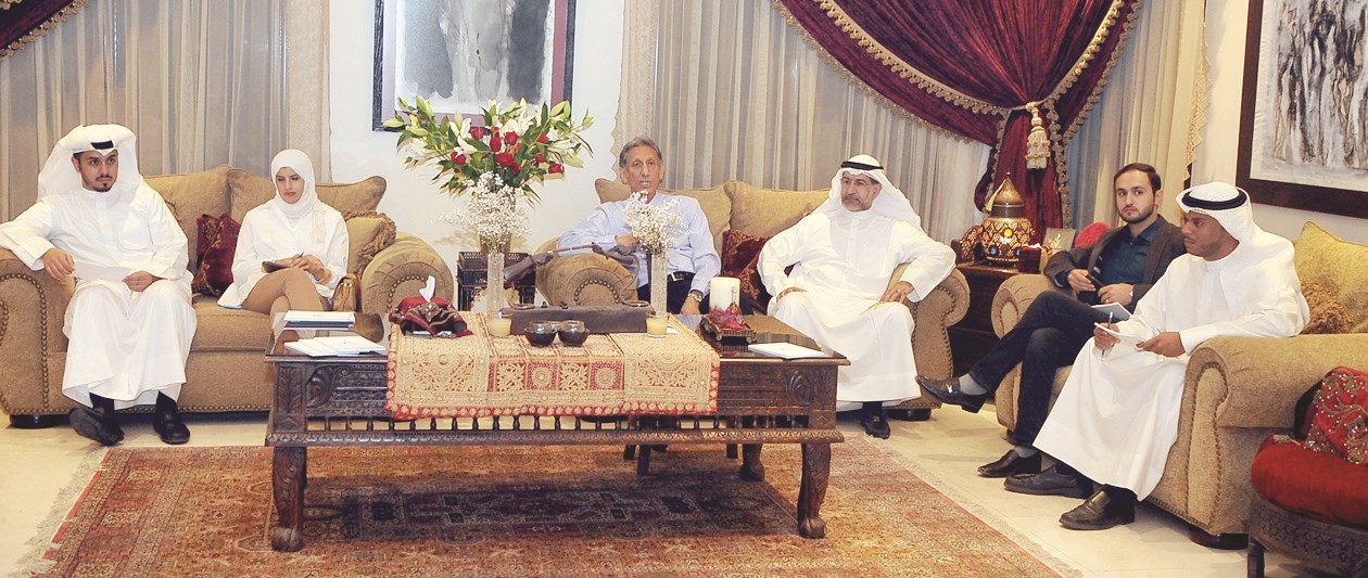 u062cu0627u0646u0628 u0645u0646 u0627u0644u0623u0645u0633u064au0629  (u062au0635u0648u064au0631 u062cu0644u0627u0644 u0645u0639u0648u0636)