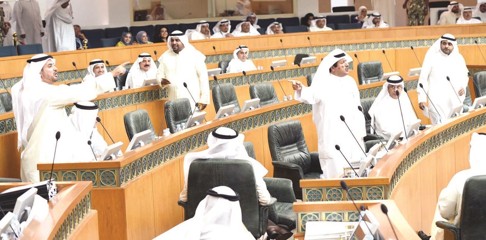 سجال مباشر بين النائبين ماجدموسى وحمدان العازمي