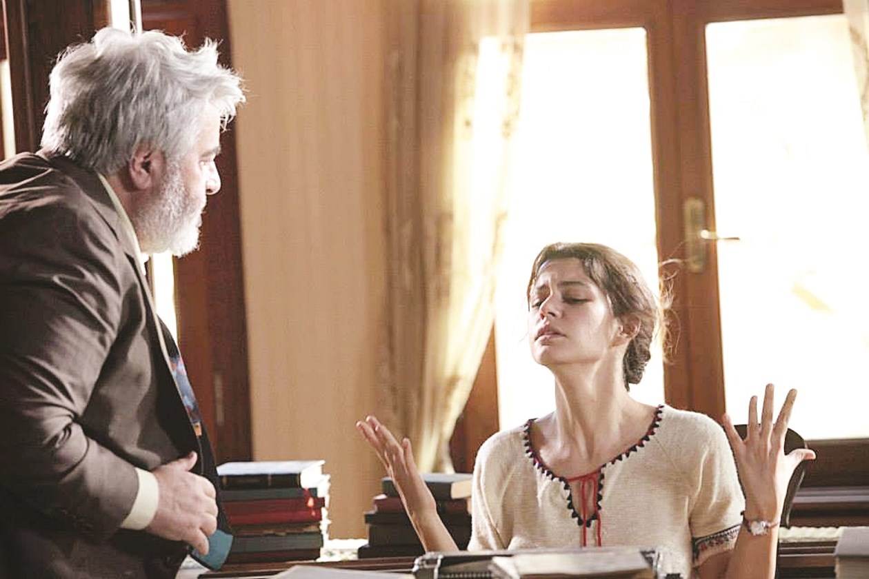 بيرين سات أبدعت بأدائها الجميل