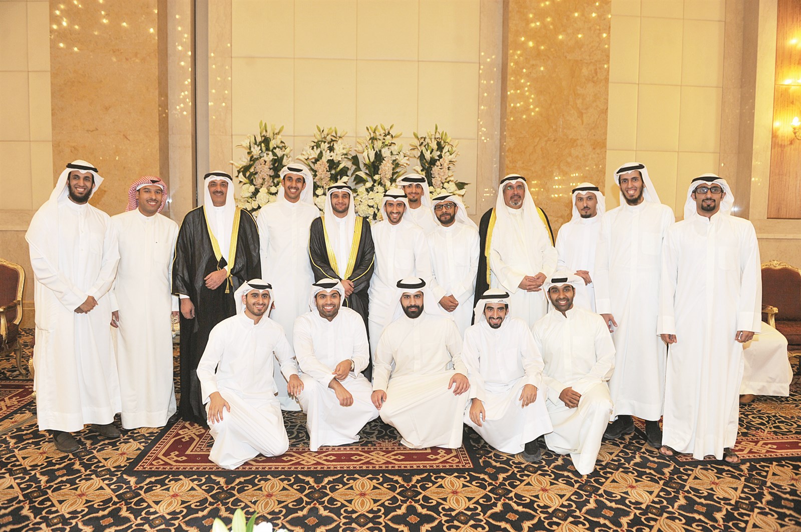 المعرس مع أصدقائه