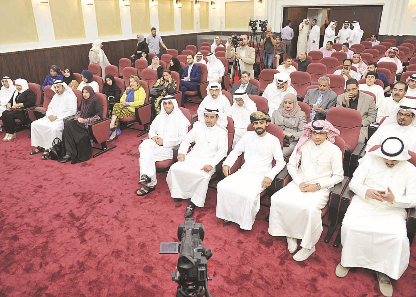 جانب من الحضور   (تصوير سعد هنداوي)