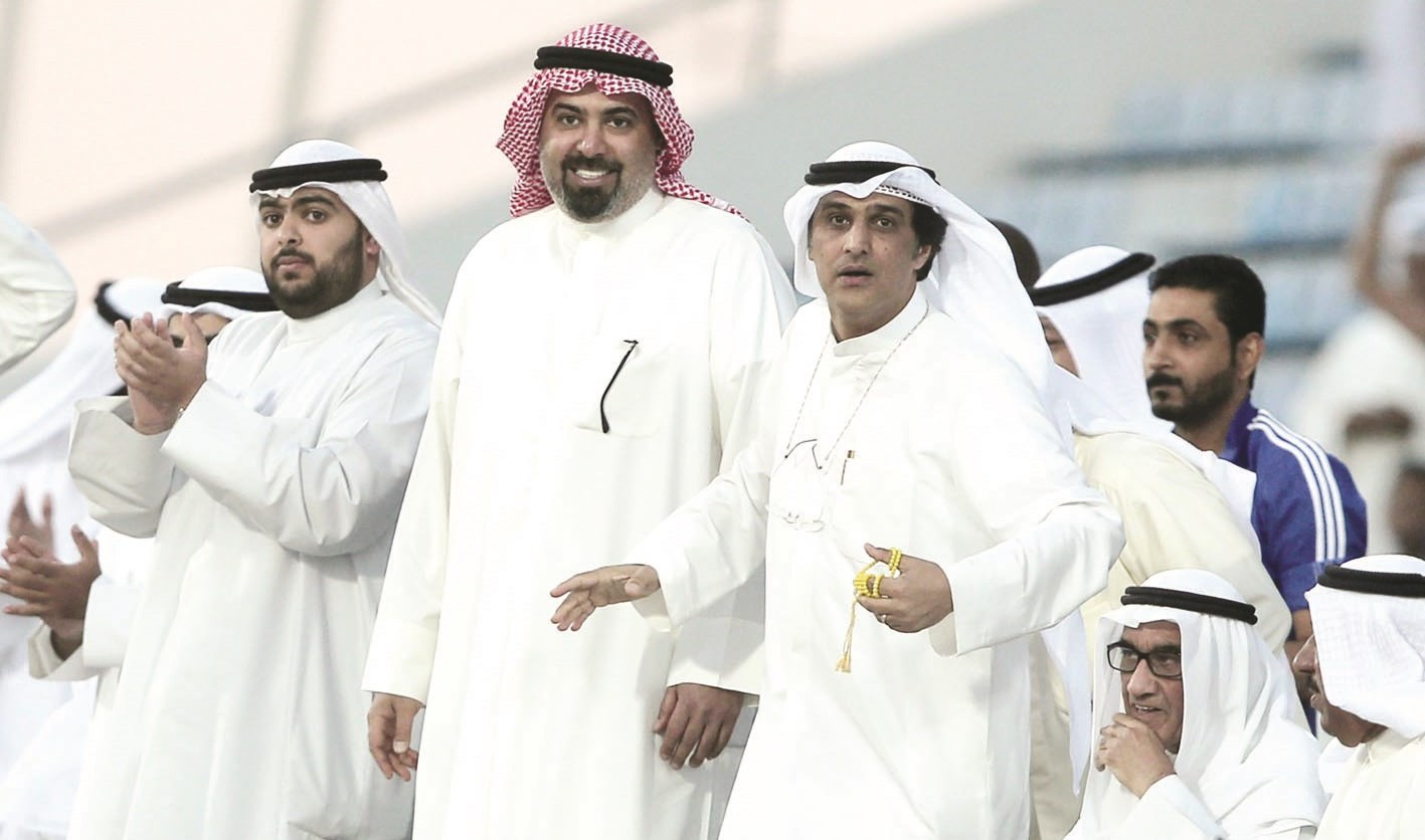 u0641u0647u062f u0627u0644u0623u062du0645u062f u0627u0644u0641u0647u062f (u064au0633u0627u0631) u0642u0631u0631 u0627u0644u0631u062du064au0644 (u0627u0644u0623u0632u0631u0642 u062fu0648u062a u0643u0648u0645)