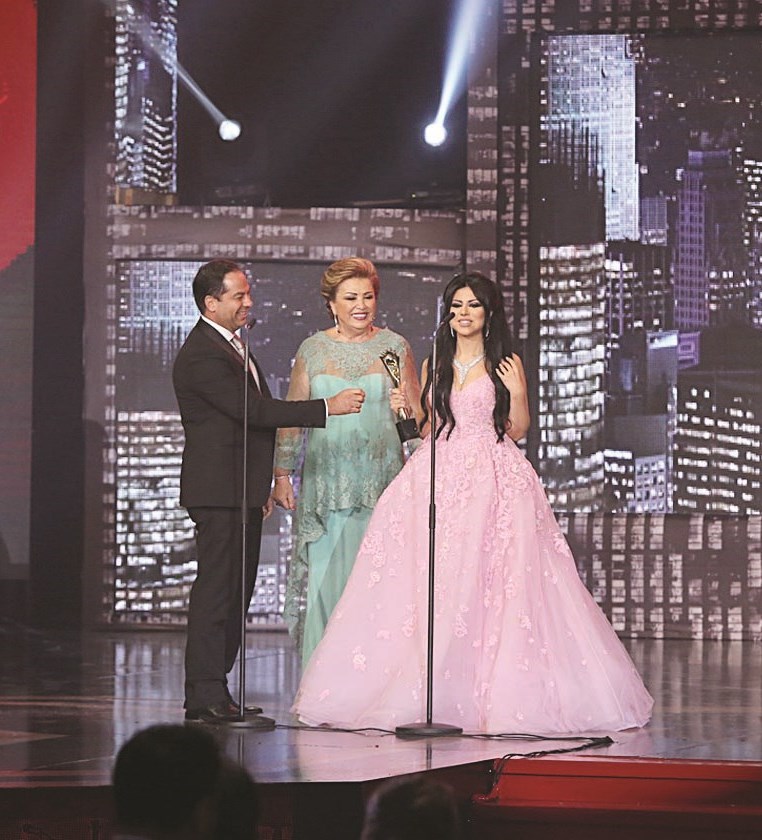 حليمة بولند نالت جائزة