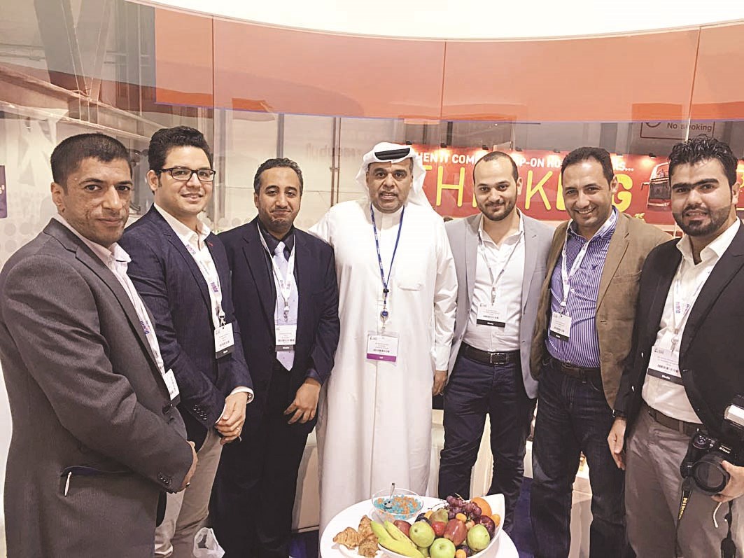 الوفد الإعلامي مع رئيس العمليات التجارية في «فلاي دبي» حمد عبيدالله
