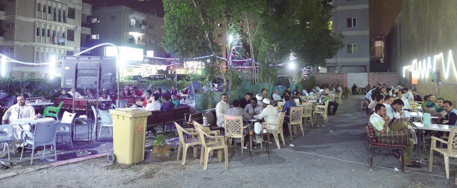 u0645u0642u0627u0647 u0645u062eu0627u0644u0641u0629 u0639u0644u0649 u0639u064au0646u0643 u064au0627 u0628u0644u062fu064au0629 (u062au0635u0648u064au0631 u0645u0648u0633u0649 u0639u064au0627u0634)