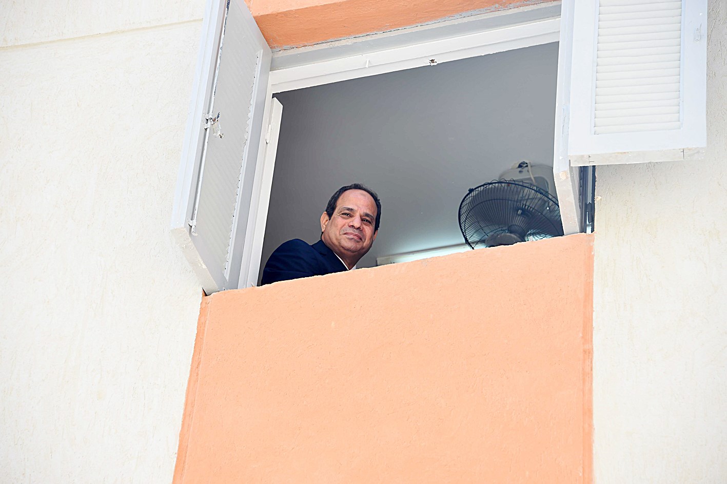 u0627u0644u0633u064au0633u064a u062eu0644u0627u0644 u0632u064au0627u0631u062au0647 u0623u0645u0633 u0625u062du062fu0649 u0627u0644u0634u0642u0642 u0627u0644u062cu062fu064au062fu0629 u0644u0633u0643u0627u0646 u0627u0644u0639u0634u0648u0627u0626u064au0627u062a