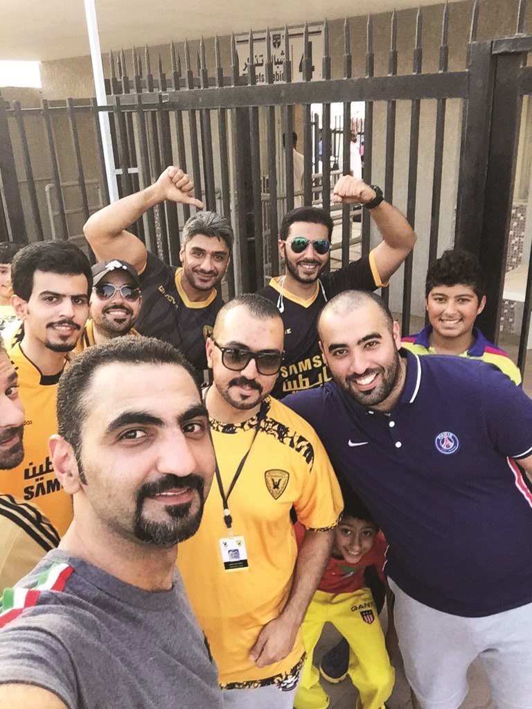 ... ومجموعة من اعضاء ديوان «قدساوي»