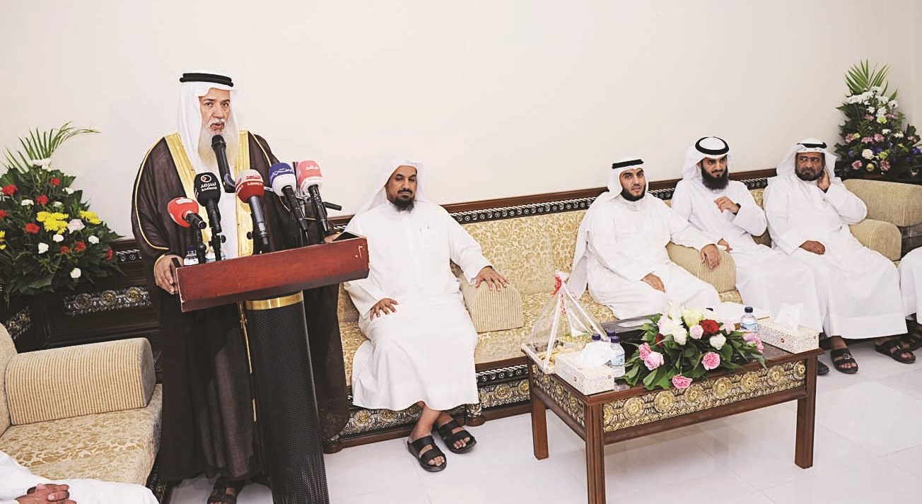 القطان متحدثاً في الندوة   (تصوير نايف العقلة )