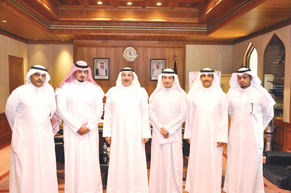 u0627u0644u062cu0633u0627u0631 u0645u062au0648u0633u0637u0627u064b u0623u0639u0636u0627u0621 u0646u0642u0627u0628u0629 u0627u0644u0643u0647u0631u0628u0627u0621 u0648u0627u0644u0645u0627u0621