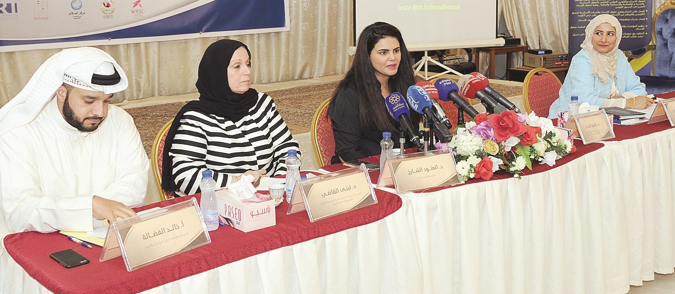 جانب من المتحدثين في الورشة (تصوير نايف العقلة)