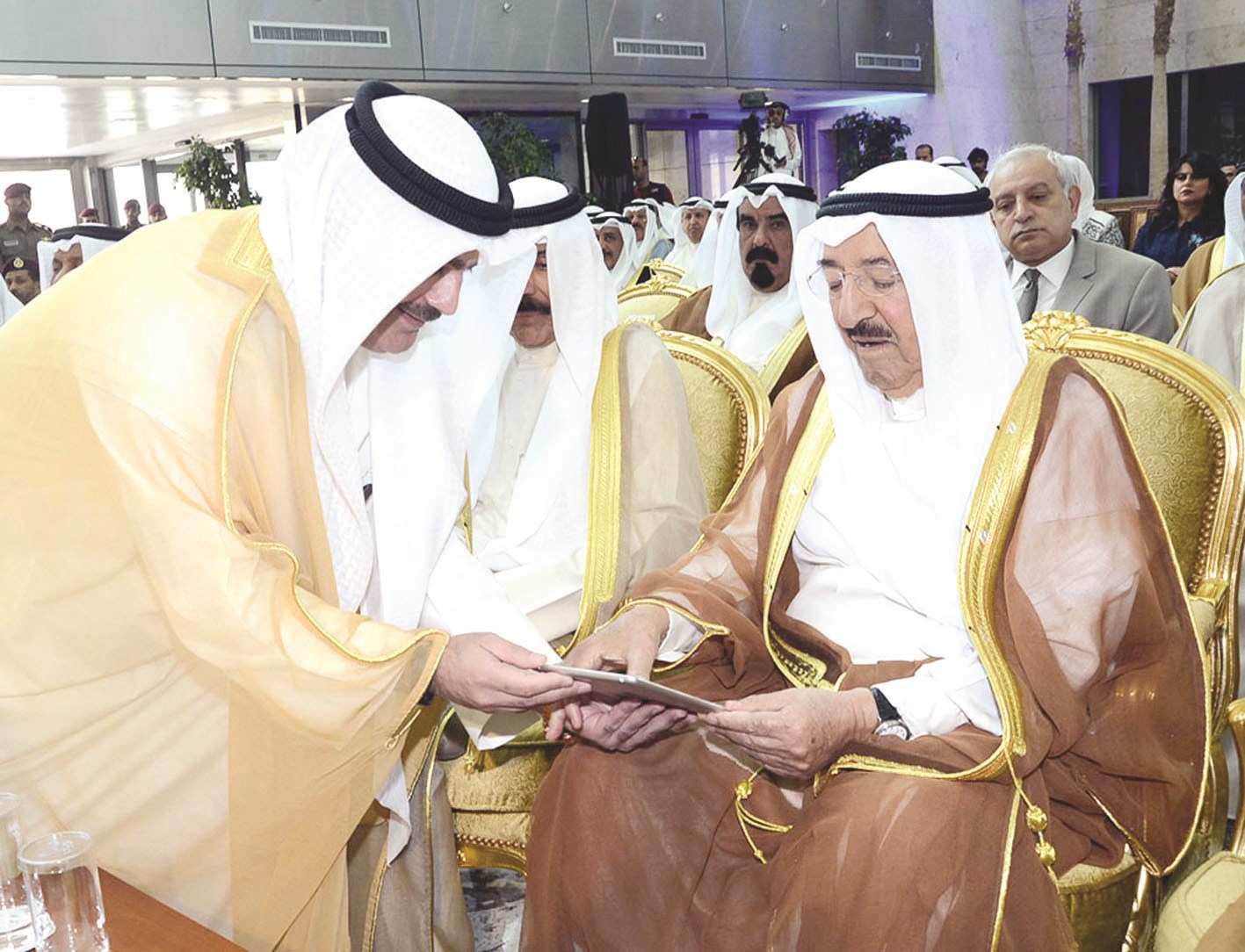 سموه يدشن إلكترونياً مجمعي محاكم الفروانية والجهراء