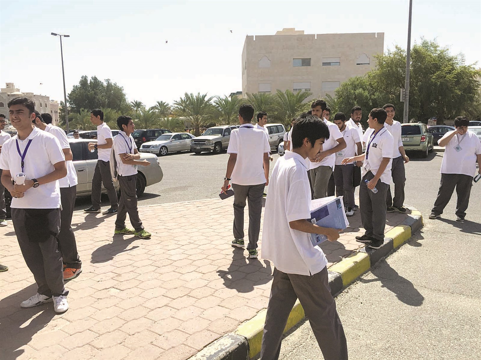 u0637u0644u0628u0629 u00abu0627u0644u0639u0644u0645u064au00bb u0648u062fu0639u0648u0627 u0627u062eu062au0628u0627u0631u0627u062a u0627u0644u062bu0627u0646u0648u064au0629