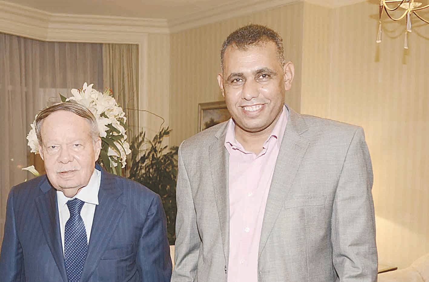 u0641u062au062du064a u0633u0631u0648u0631 u0648u0627u0644u0632u0645u064au0644 u0639u0645u0631 u0627u0644u0639u0644u0627u0633