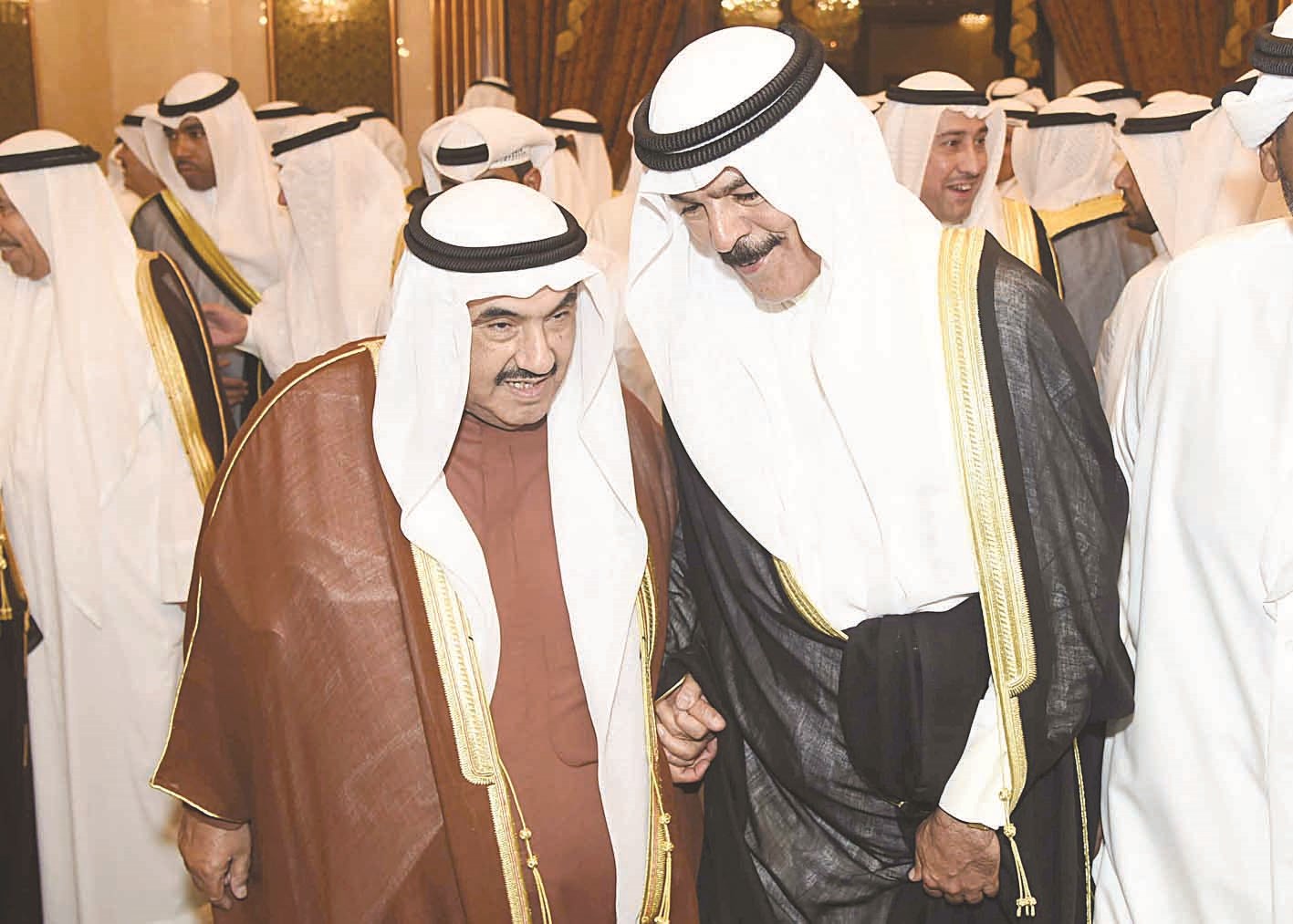 ناصر المحمد والخالد يدا بيد