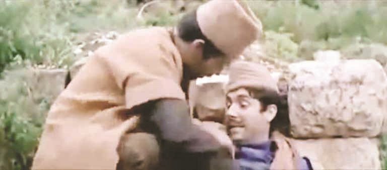 في مشهد من فيلم «سفر برلك»