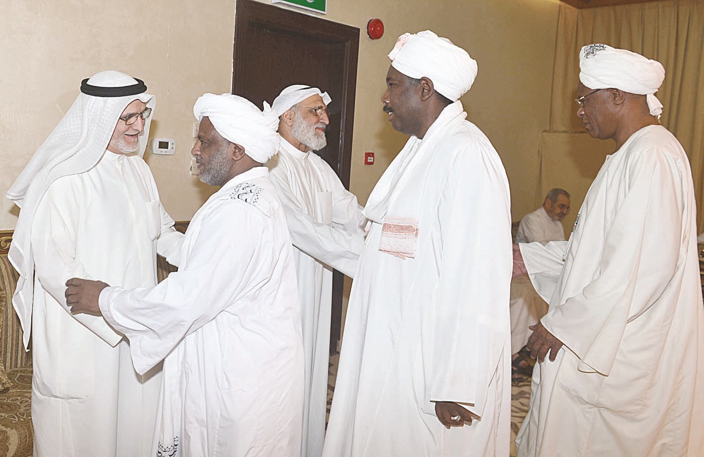 ممثلون سودانيون يهنئون بشهر رمضان