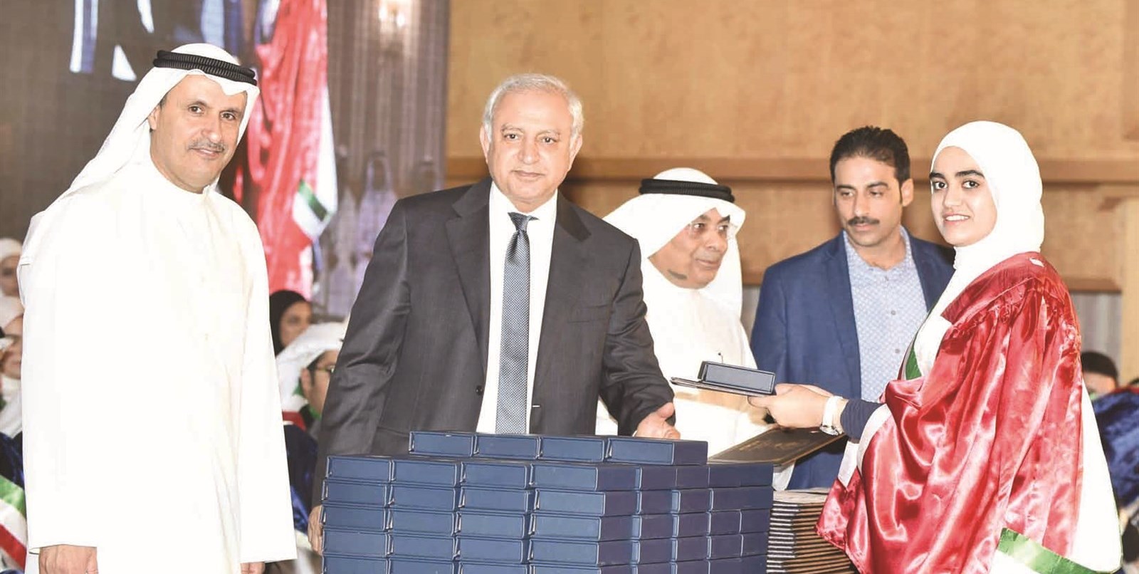 ... وفائقة أخرى