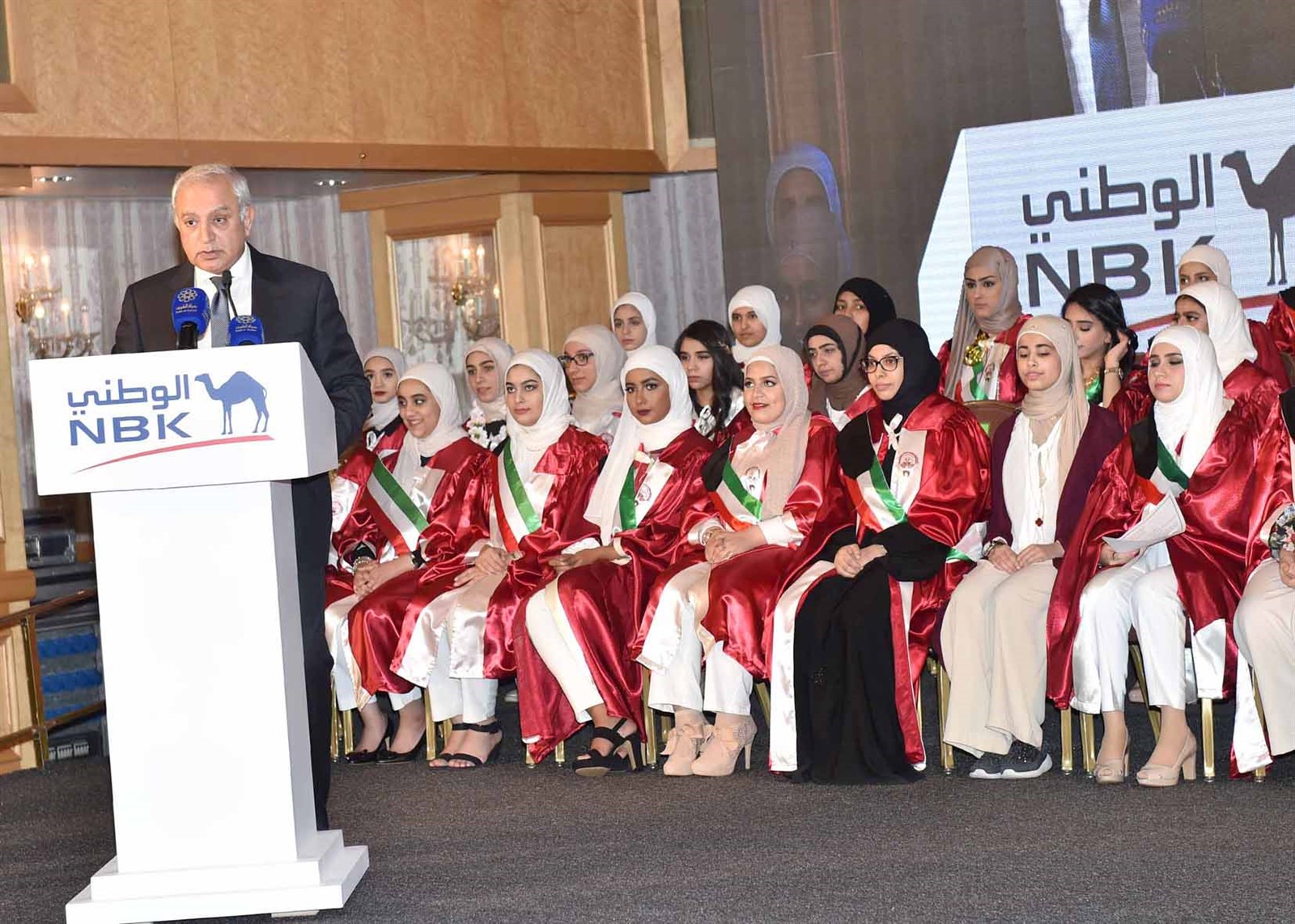 وزير التربية متحدثاً في الحفل