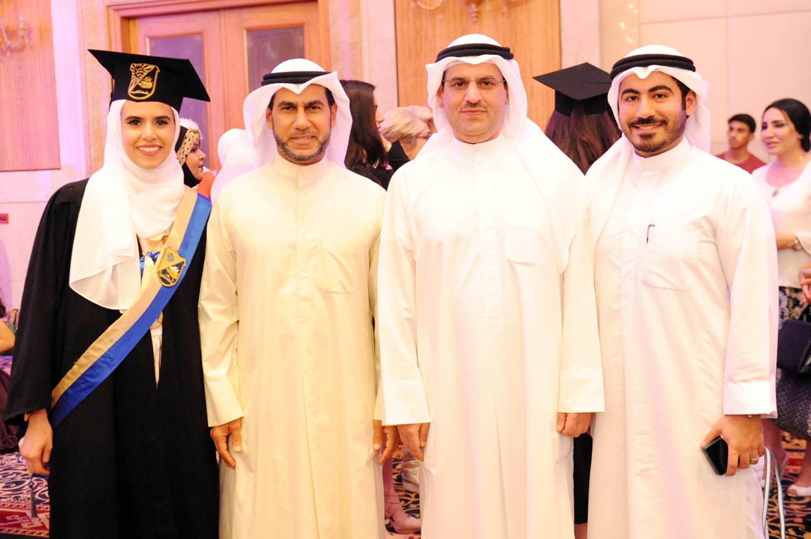 u0627u0644u062eu0631u064au062cu0629 u0631u0648u0627u0646 u0627u0644u064au0648u0633u0641 u0645u0639 u0648u0627u0644u062fu0647u0627 u0648u0627u0644u062fu0643u062au0648u0631 u0623u064au0645u0646 u0627u0644u0645u0637u0648u0639 u0648u0627u0644u062fu0643u062au0648u0631 u0639u0628u062fu0627u0644u0644u0647 u0627u0644u0639u0648u0636u064a