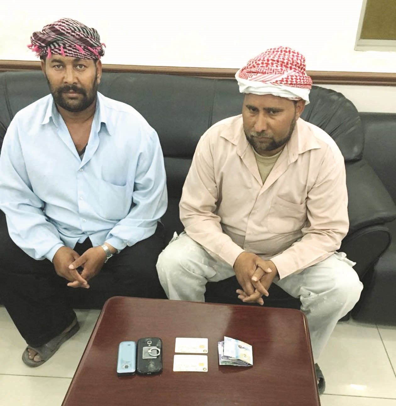 الأخوان في المخفر بعد تعميم صورتهما من إدارة الإعلام الأمني