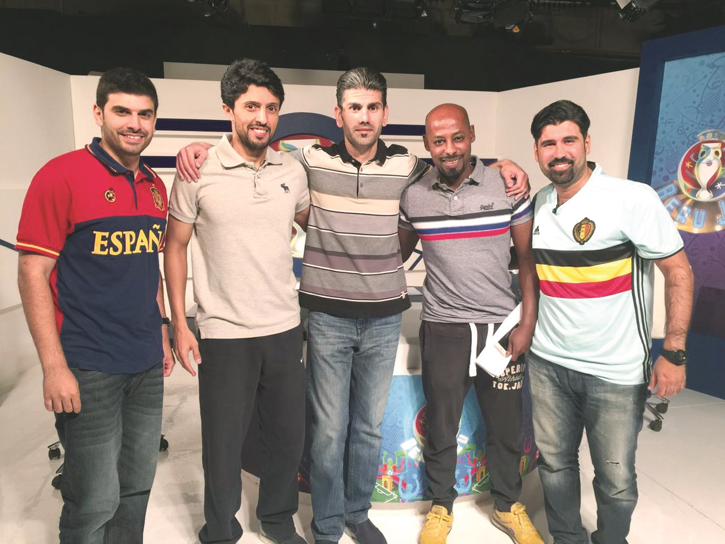 u0645u062du0645u062f u0623u0643u0628u0631 u0648u0639u0628u062fu0627u0644u0645u062du0633u0646 u0627u0644u0623u064au0648u0628u064a u0645u0639 u0639u062fu062f u0645u0646 u0627u0644u0636u064au0648u0641