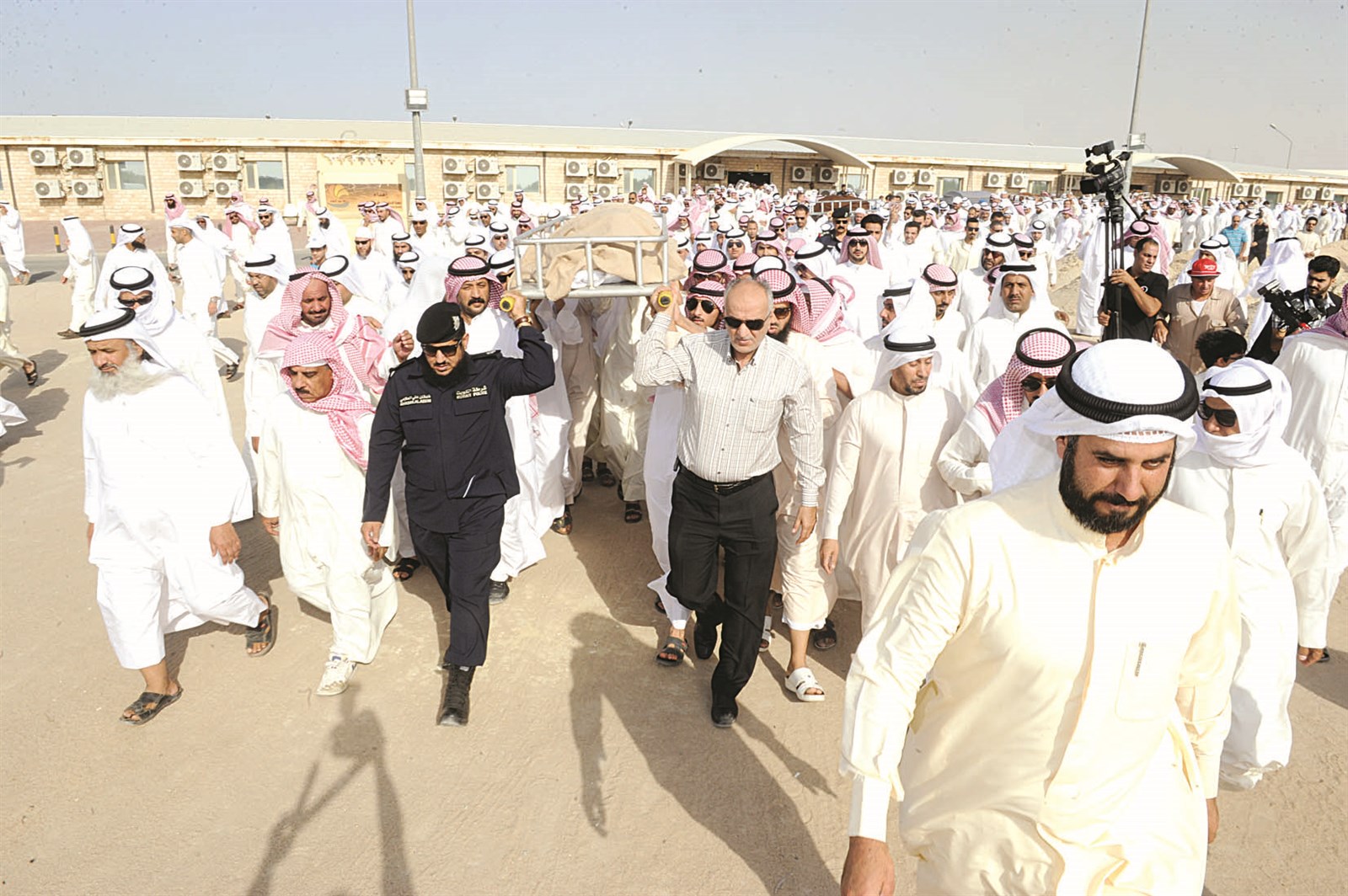 الحزن خيّم على الجميع في يوم الوداع