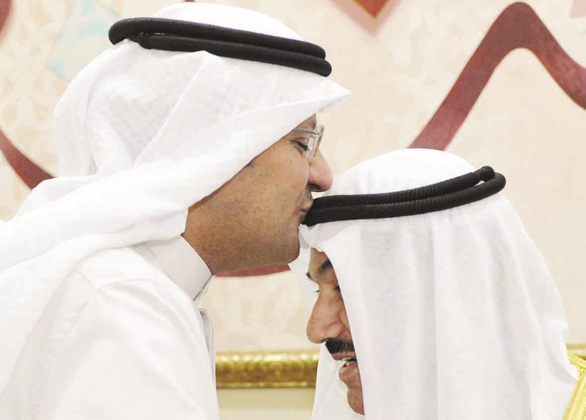 قبلة رأس من علي العبيدي