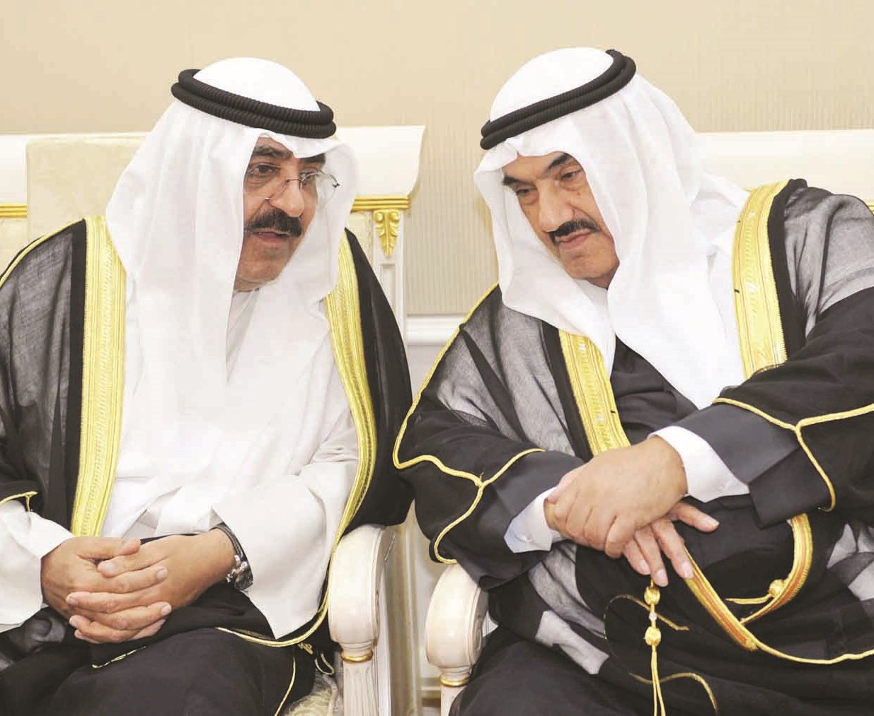 حديث بين المحمد ومشعل الأحمد