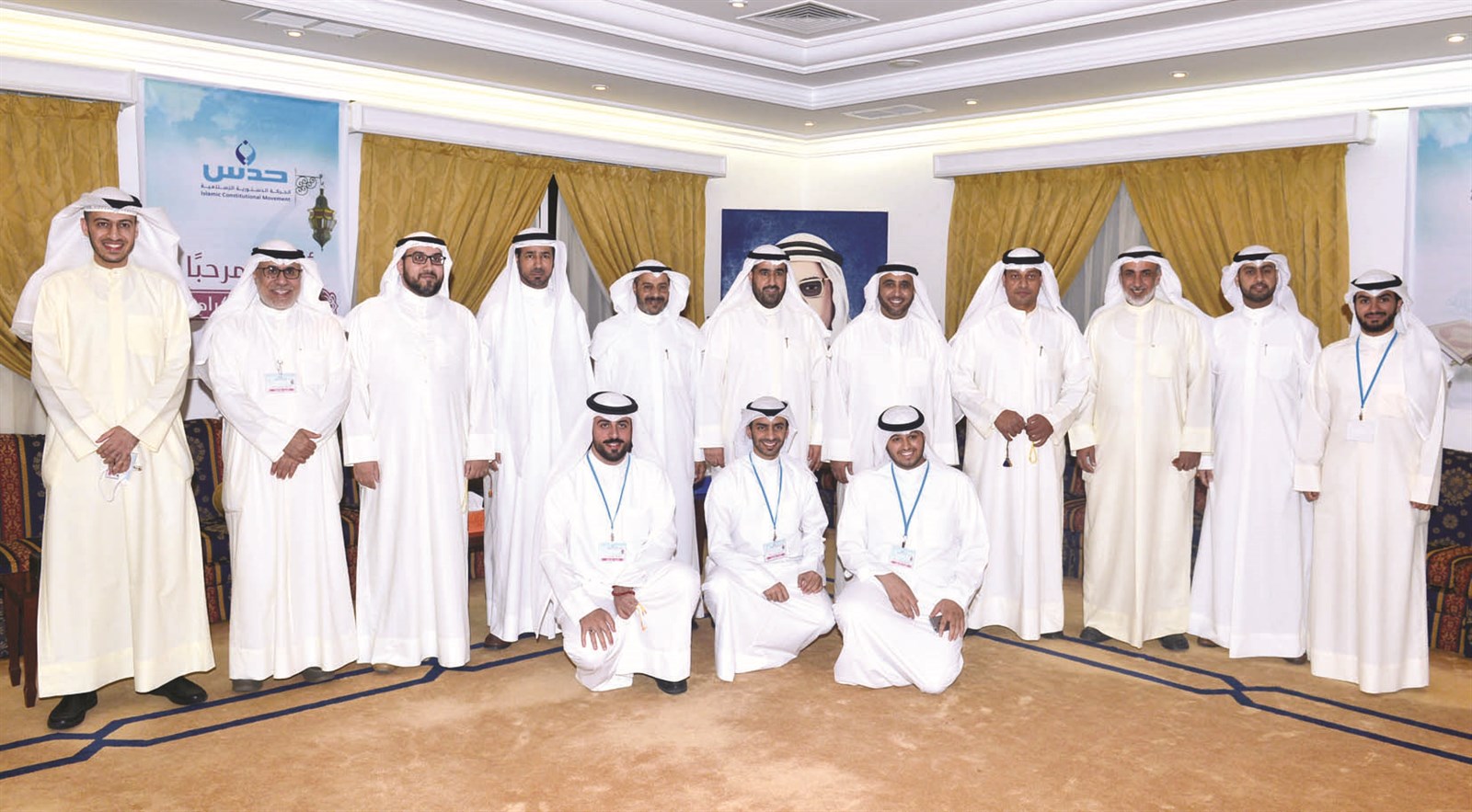 كوادر «حدس» المخضرمة والشابة استقبلت المهنئين(تصوير موسى عياش)