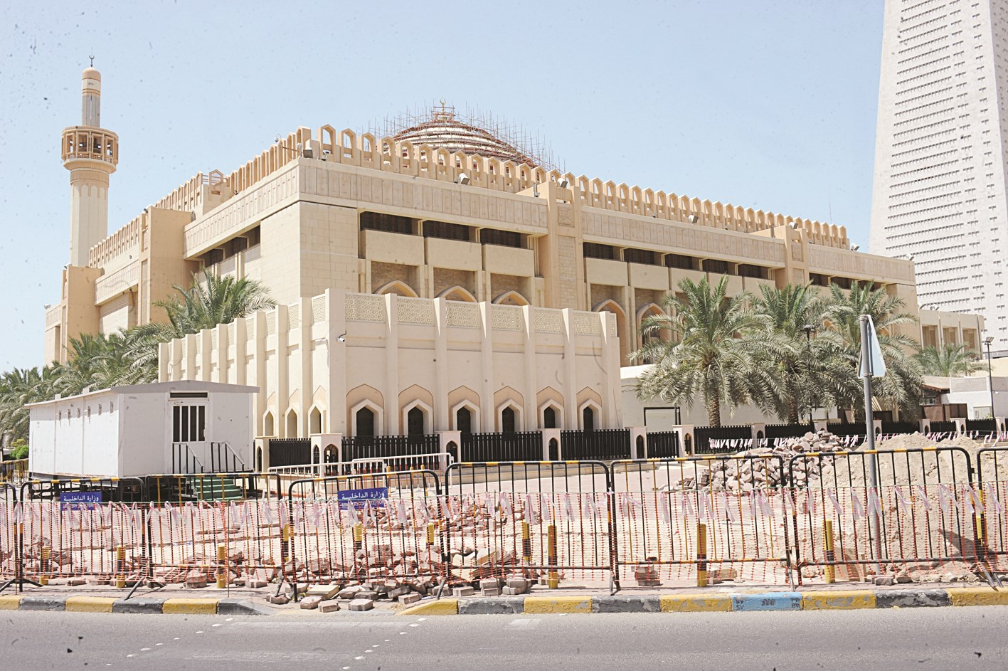 u062du0641u0631u064au0627u062a u0625u0644u0649 u062cu0648u0627u0631 u0627u0644u0645u0633u062cu062f u0627u0644u0643u0628u064au0631 (u062au0635u0648u064au0631 u0643u0631u0645 u0630u064au0627u0628)