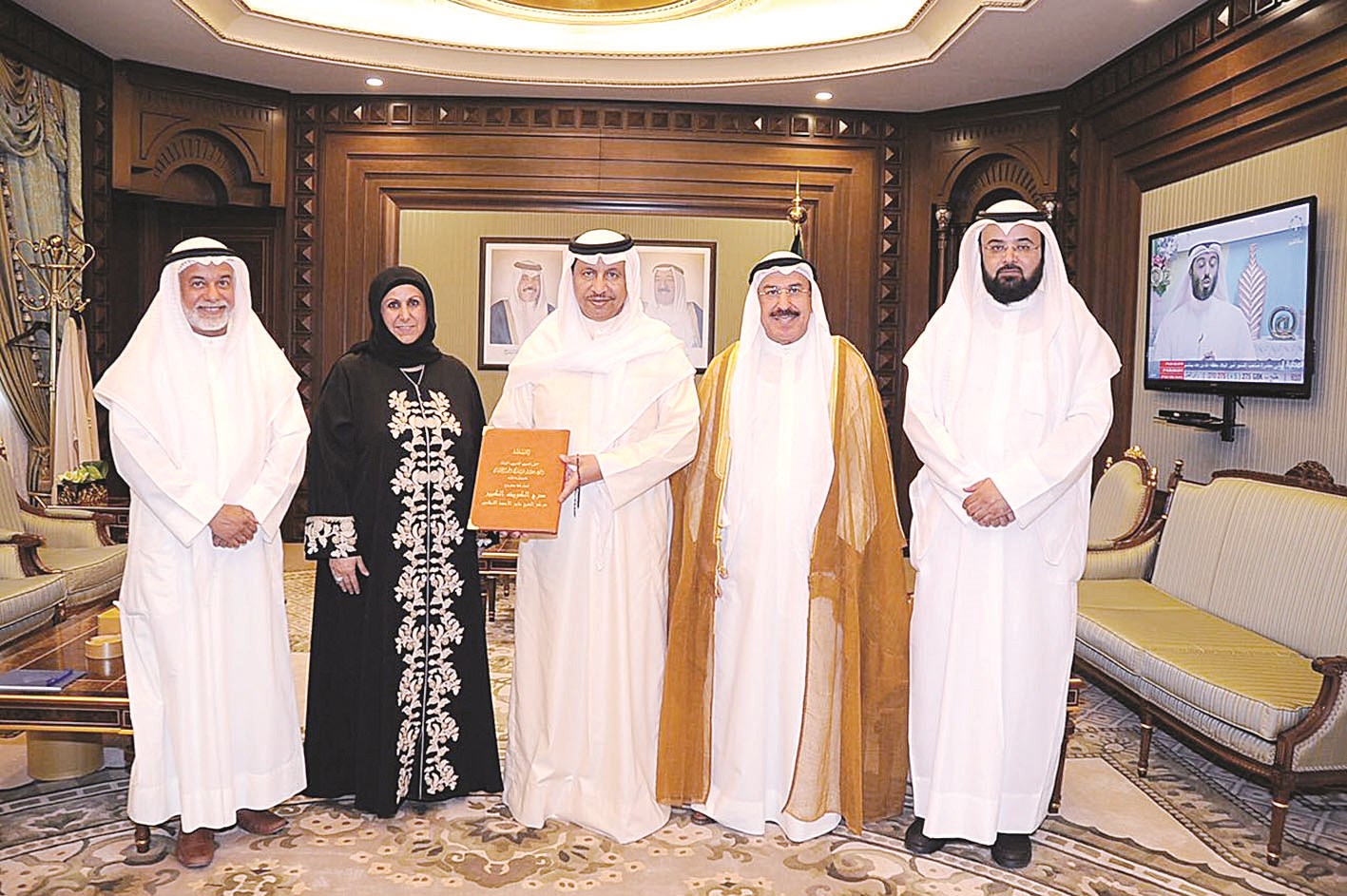 u0631u0626u064au0633 u0627u0644u0648u0632u0631u0627u0621 u0645u0633u062au0642u0628u0644u0627u064b u0628u0639u0636 u0623u0639u0636u0627u0621 u062cu0645u0639u064au0629 u0627u0644u0646u0648u0631u064a