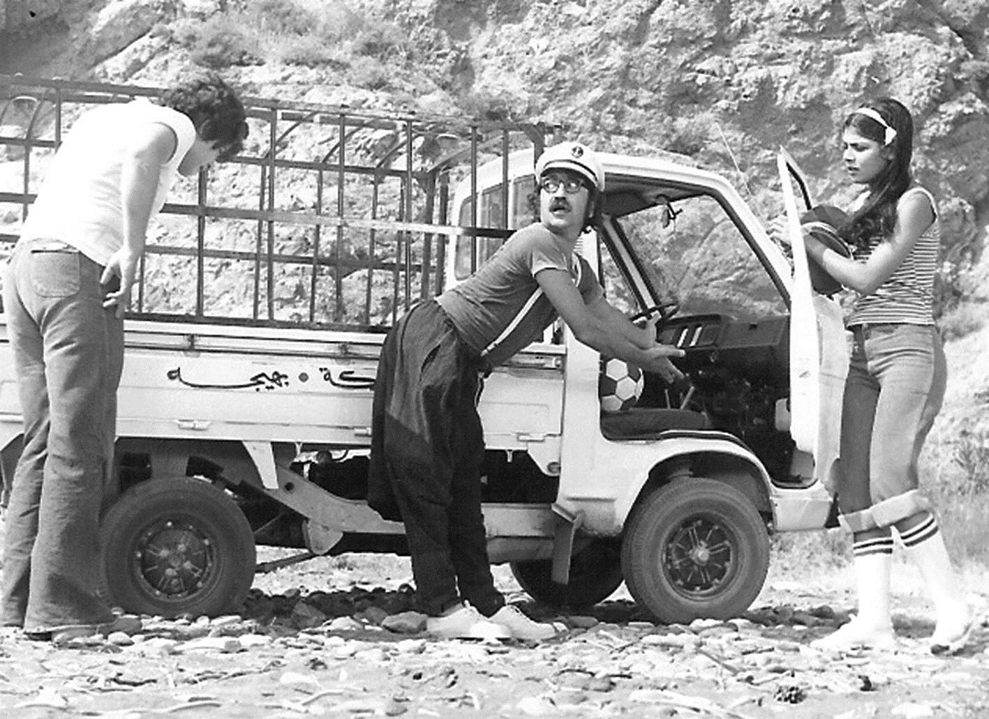 ... ومع دريد لحام وصباح جزائري في «سمك بلا حسك»