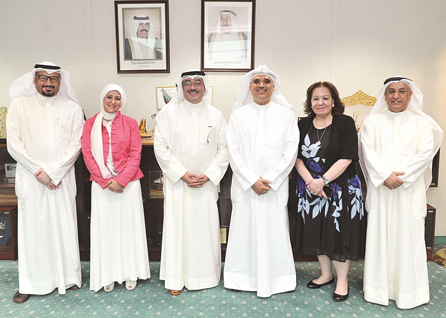 u0627u0644u0645u0634u0627u0631u0643u0648u0646 u0641u064a u0627u0644u0645u0624u062au0645u0631 u0627u0644u0635u062du0627u0641u064a u0645u0639 u0627u0644u0632u0645u064au0644 u0646u0627u0635u0631 u0627u0644u0641u0631u062du0627u0646