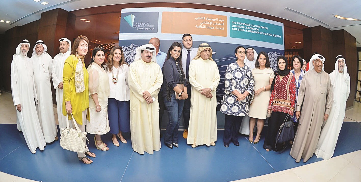 u0623u0645u062bu0627u0644 u0627u0644u0623u062du0645u062f u0648u0639u062fu0646u0627u0646 u0627u0644u0639u062bu0645u0627u0646 u0645u0639 u0627u0644u0641u0646u0627u0646u064au0646 u0627u0644u062au0634u0643u064au0644u064au064au0646 (u062au0635u0648u064au0631 u0645u0648u0633u0649 u0639u064au0627u0634)