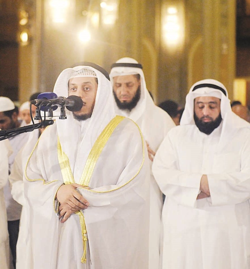 الجهيم يؤم المصلين