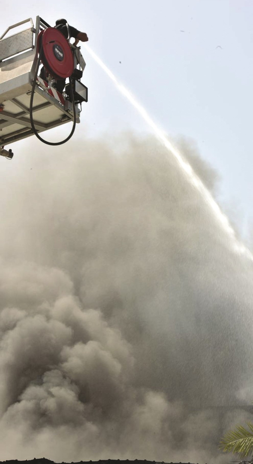 u0627u0644u062fu062eu0627u0646 u063au0637u0649 u0633u0645u0627u0621 u0627u0644u0641u0631u0648u0627u0646u064au0629