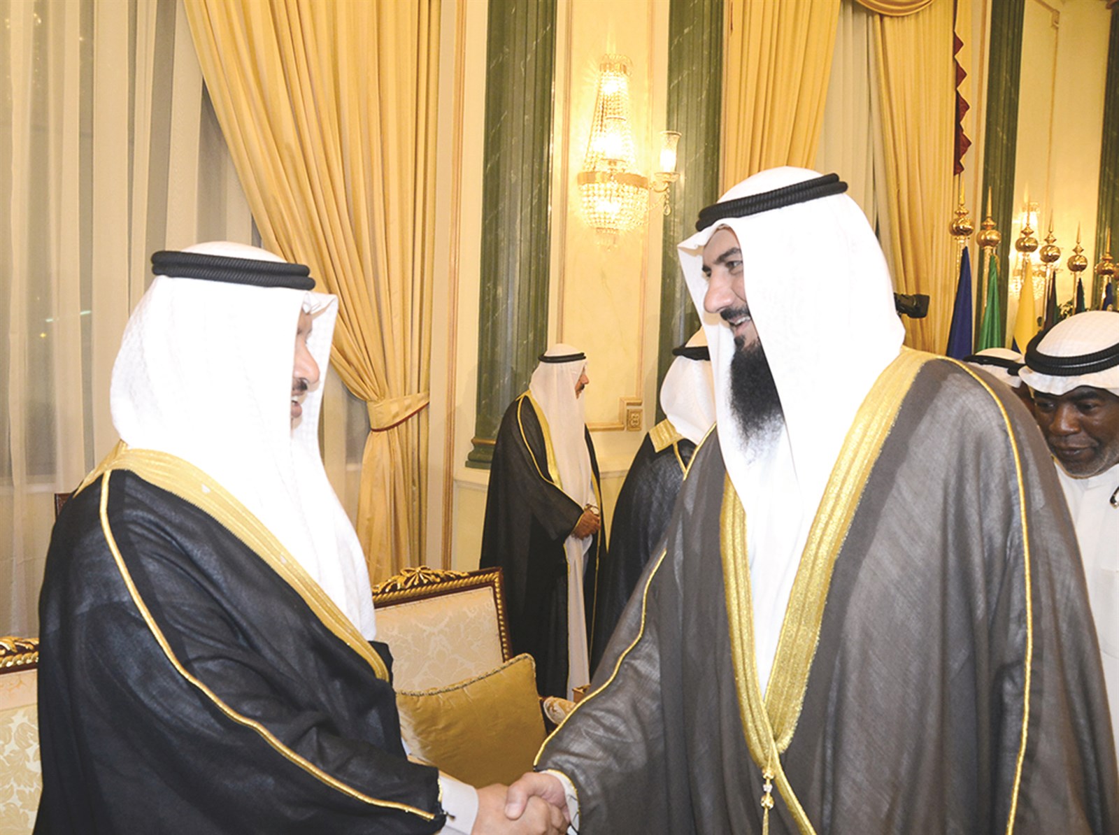 جابرالمبارك يتلقى تهنئة فهد الخنة