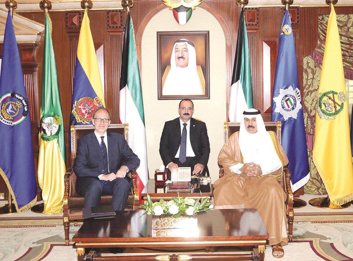 ... ومستقبلاً السفير الأميركي