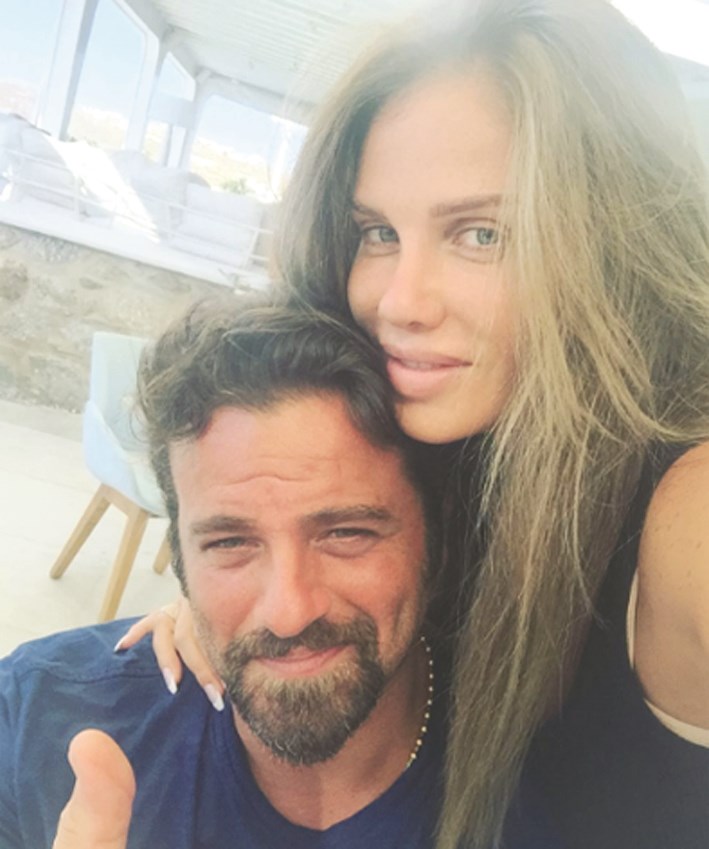 نيكول سابا وزوجها يوسف الخال