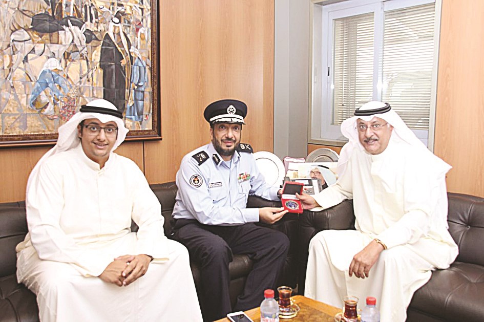 u062eu0627u0644u062f u0627u0644u062au0631u0643u064au062a u064au0643u0631u0651u0645 u0639u0635u0627u0645 u0627u0644u0628u062du0631