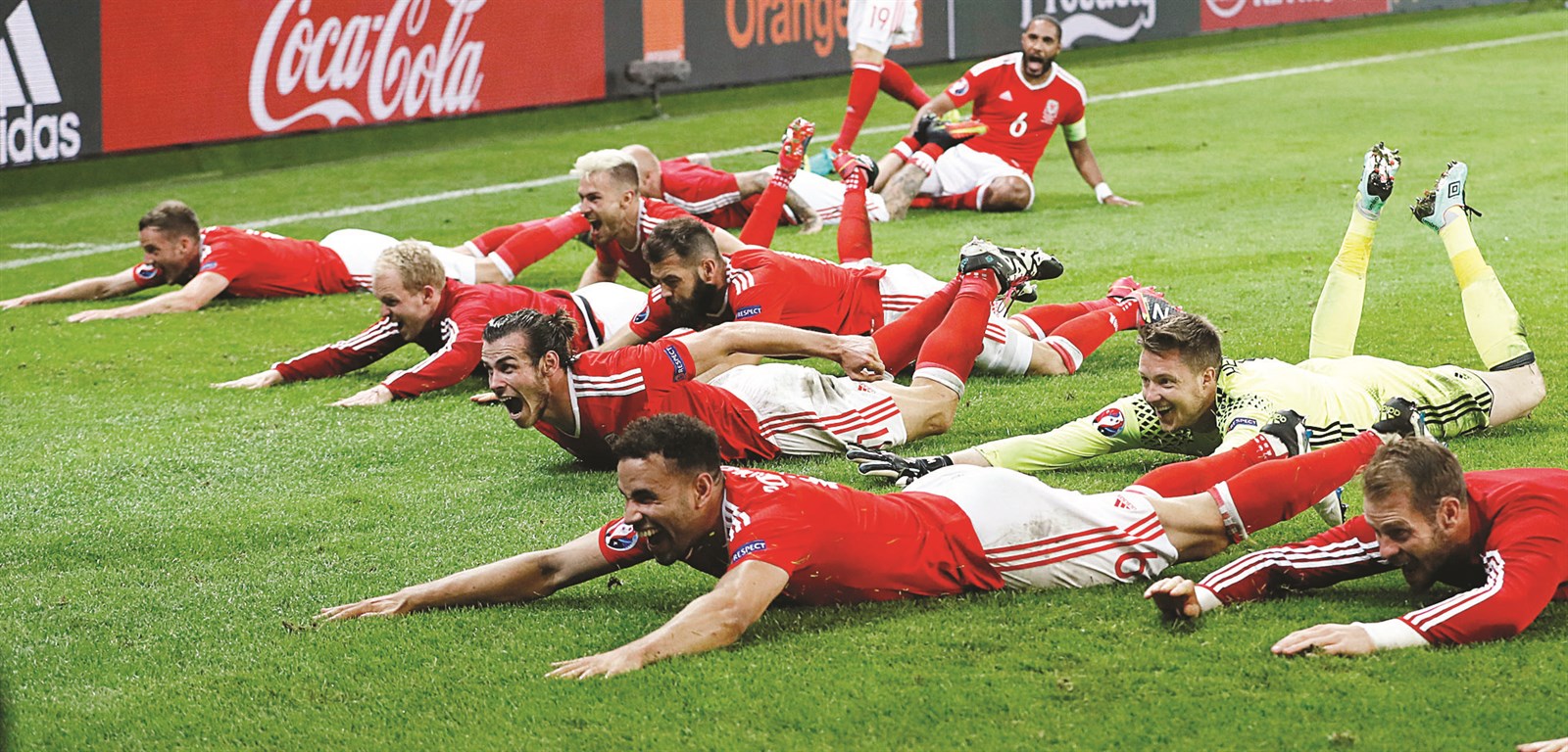 u0644u0627u0639u0628u0648 u0645u0646u062au062eu0628 u0648u064au0644u0632 u0648u0627u0635u0644u0648u0627 u00abu0627u0644u0632u062du0641u00bb u0625u0644u0649 u0627u0644u062fu0648u0631 u0646u0635u0641 u0627u0644u0646u0647u0627u0626u064a (u0631u0648u064au062au0631u0632)