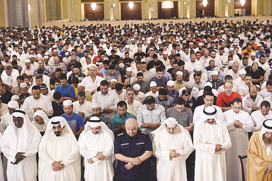 الخالد والصانع متوسطين القطان والفهد والخليفة