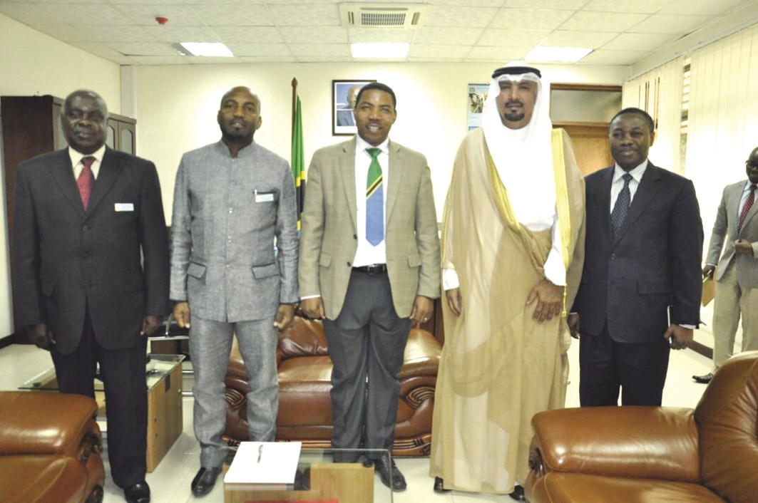 u0627u0644u0633u0641u064au0631 u0627u0644u0646u0627u062cu0645 u0645u0639 u0648u0632u064au0631 u0627u0644u062fu0627u062eu0644u064au0629 u0627u0644u062au0646u0632u0627u0646u064a